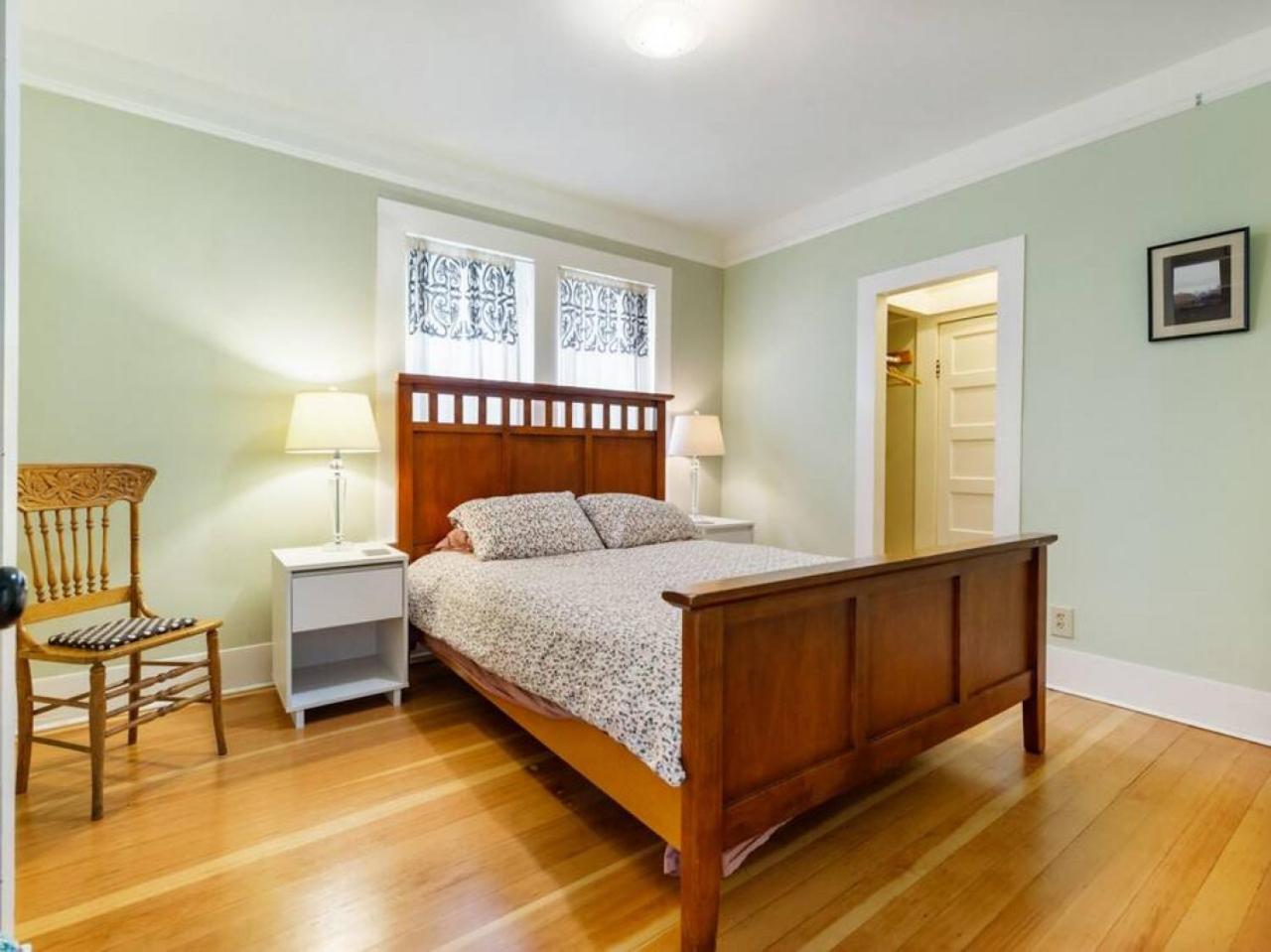Charming 1909 St Johns